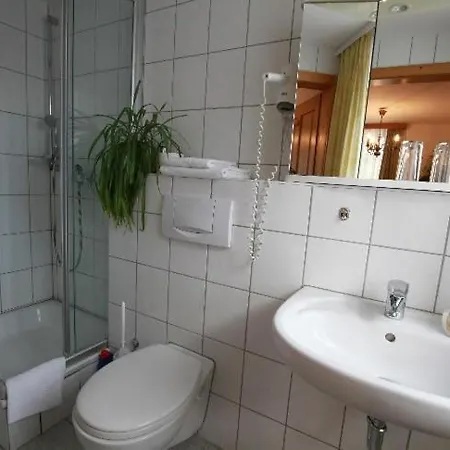 Gaestehaus Pfefferle Garni Und Locanda *